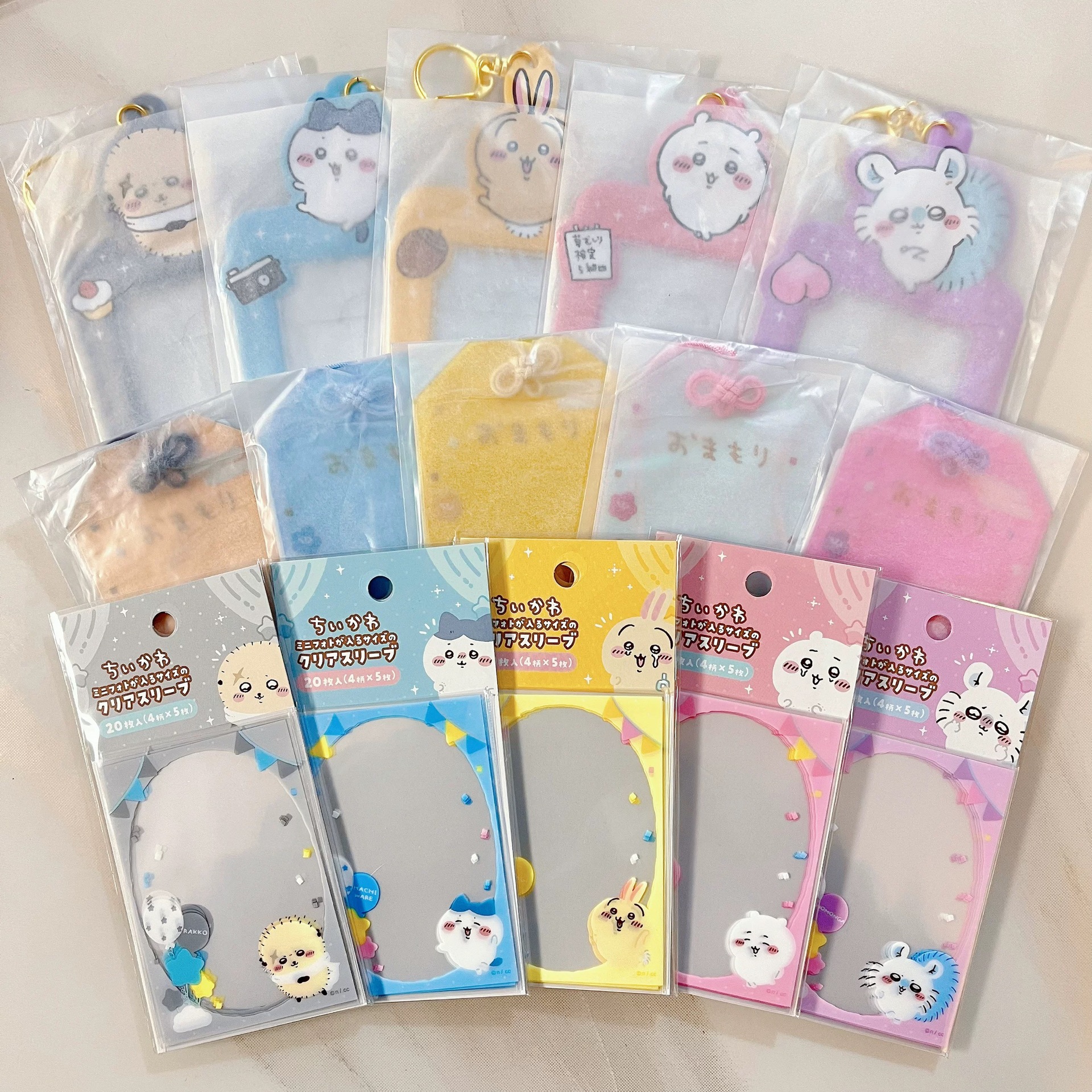 Card Sleeves Protector - yiji Usagi Hachiware Momonga Clear Card