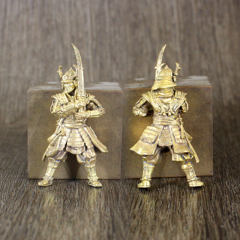 Solid Brass Cyborg Zombie Warr - مراجعة Board Game Zombie وسعره