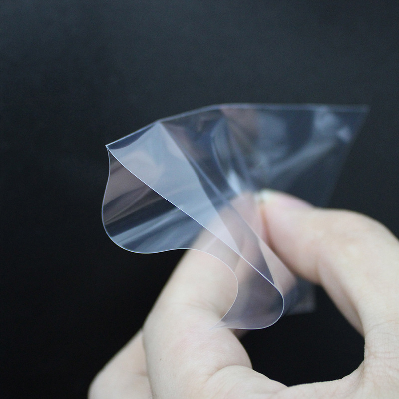100pcs/lot 61*88mm Card Sleeve - مراجعة Card Sleeves Protector وسعره